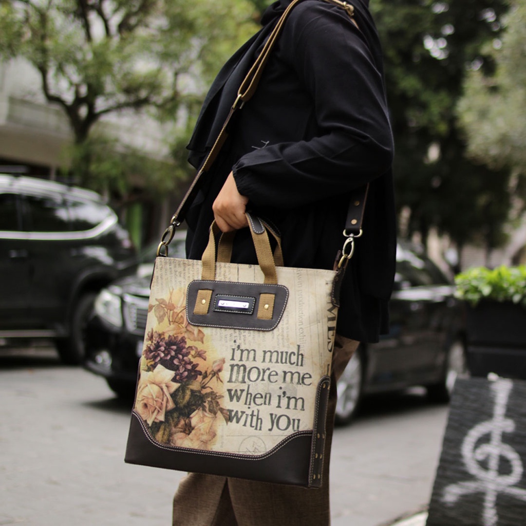 Tas Selempang Wanita Tas Jinjing Handle Bag Motif Etnik Bahan Kanvas Premium - Sigana Ruby Nine