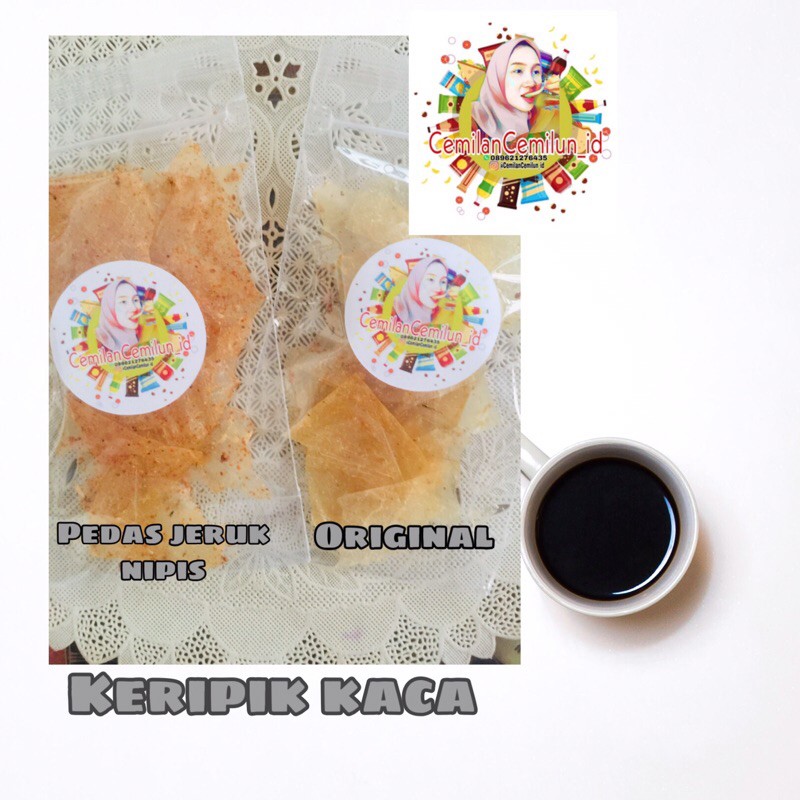 

cemilan cemilun keripik kaca pedas. cemilan hits. keripik kaca. cemilan pedas