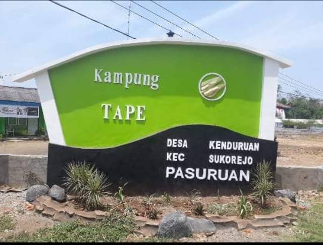 

Ragi tape "LBC" 1kg, khas kampung tape kenduruan (tape peyeum bandung)