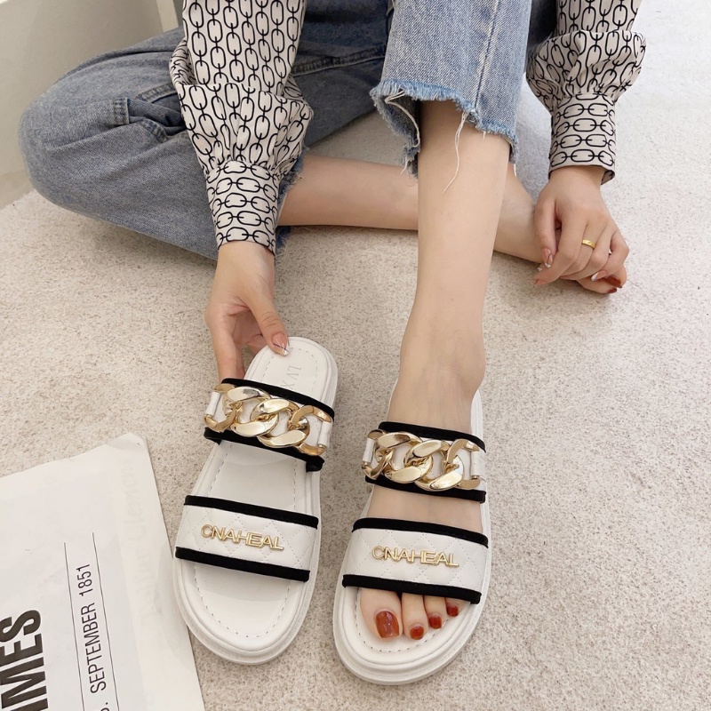 DDS10998 Sandal Wanita Import Fashion Import Cnaheal Chain Slip On Ready Jakarta Bisa COD (With Box)