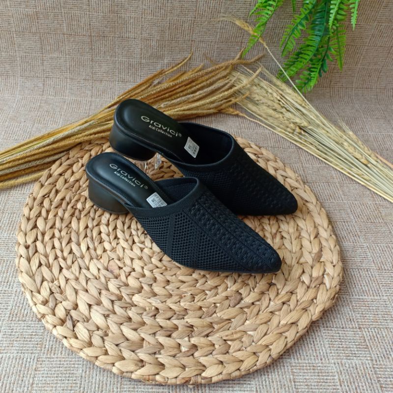 GRAVICI - Sepatu Slip On Mules Wanita Bahan Rajut Import AR 19