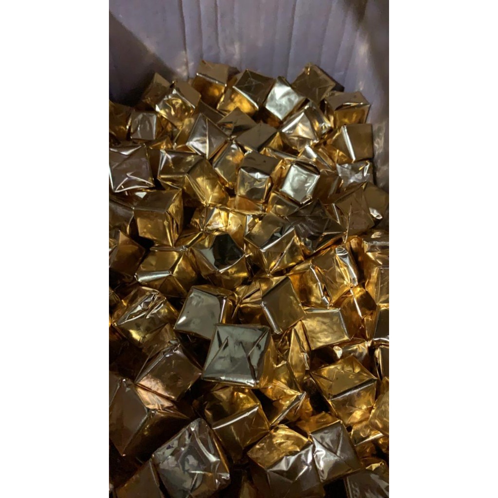 ASLI LEBURAN SILVERQUEEN COKLAT PIRAMID ISI 7BATANG | COKLAT SQ /COKLAT KILOAN/COKELAT MINI