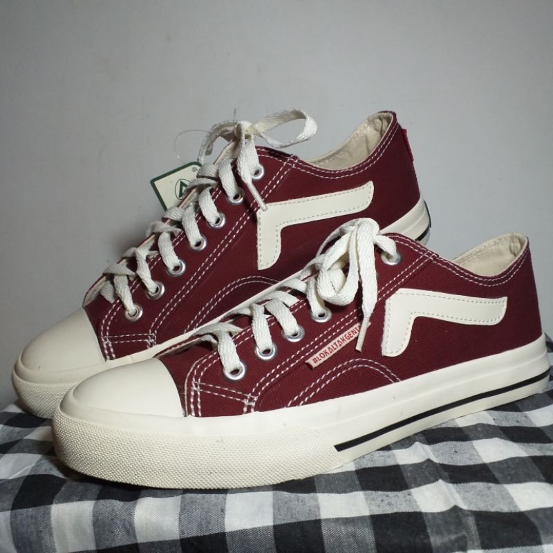 sepatu pria wanita sneakers casual aerostreet jhosse low maroon Natural