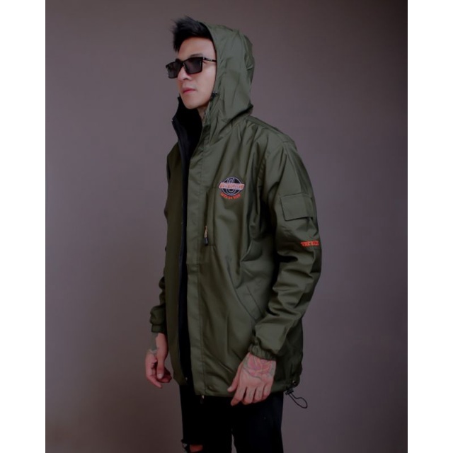 Jaket Gunung Anti Air - Jaket Pria Outdoor Waterproof