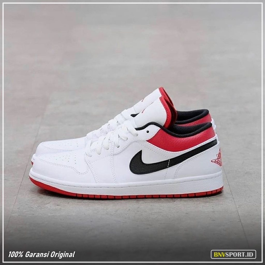 Sepatu Casual Nike Air Jordan 1 Low Chicago White University Red Black Original Sneakers Pria