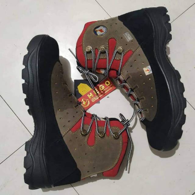 sepatu gunung hiking trekking outdoor tinggi high merk Hego kualitas super