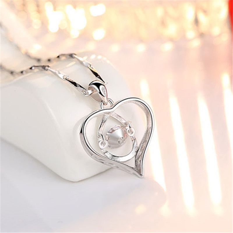 [Ready Stock]Fashion New Silver-Plated Diamond Love Pendant Necklace