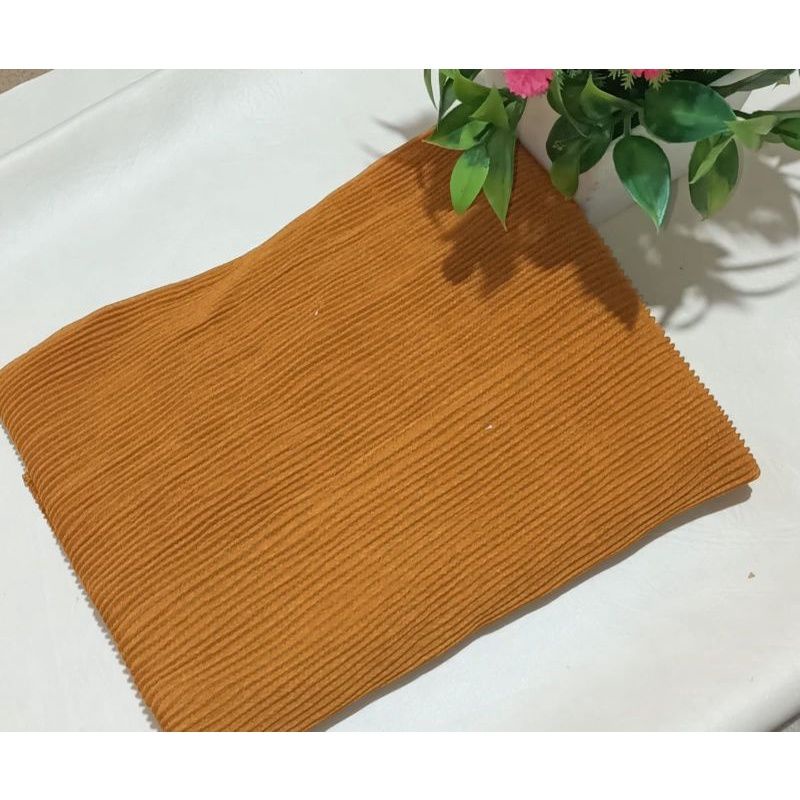 HIJAB SEGIEMPAT PLISKET BELLA SQUERE POLOS /HIJAB PLISKET/COD-Mustard