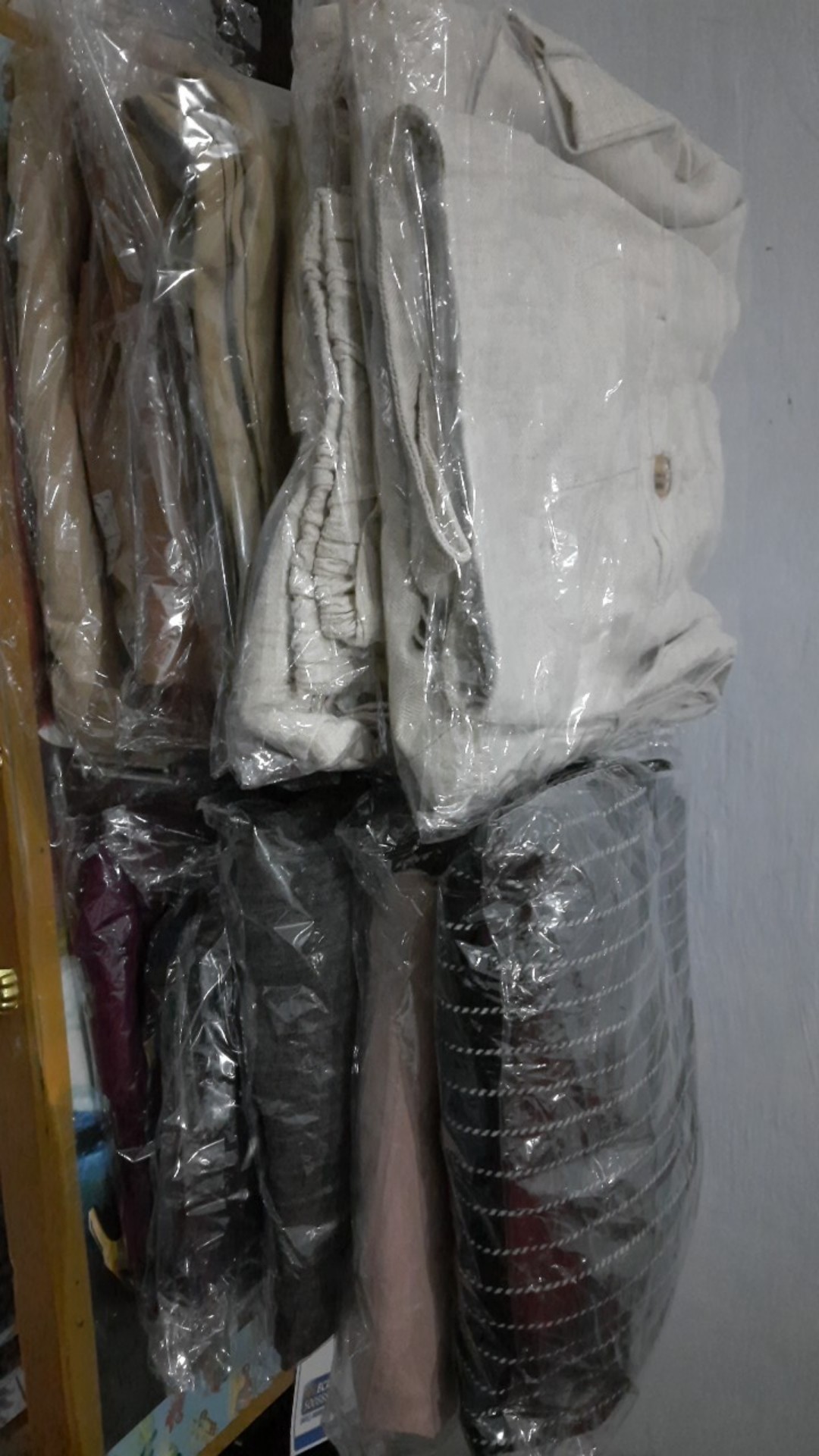 (5) Kemeja Thrift Preloved Under 40 Murah Meriah