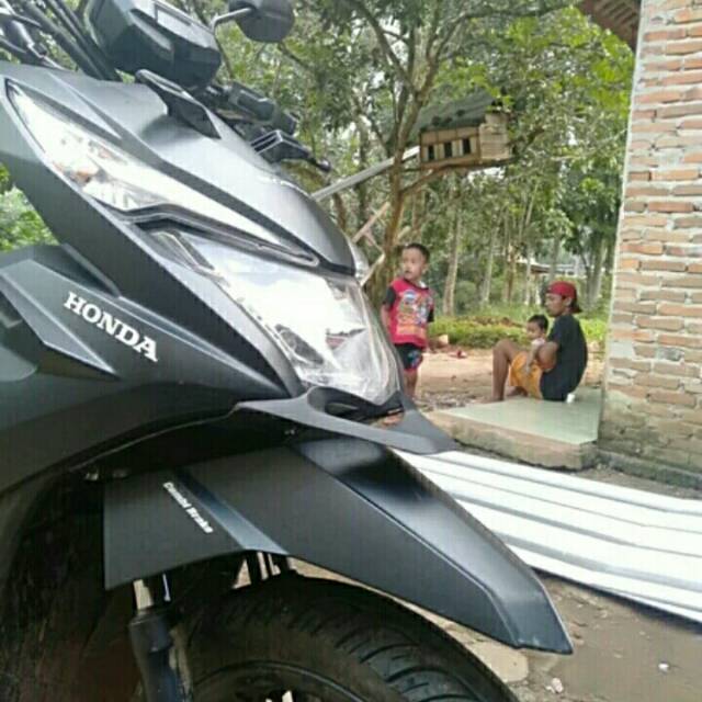 Paket Aksesoris Beat street Spakbor kolong&amp;Moncong Winglet beat