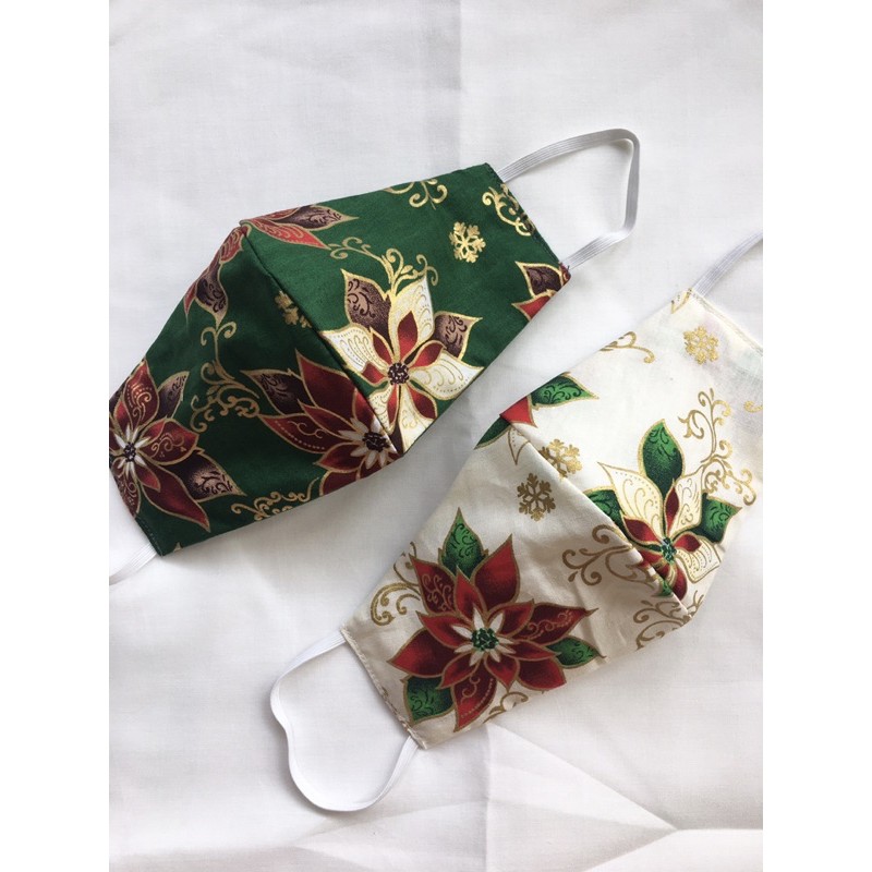 Masker dewasa kain katun 3ply motif bunga merah, hijau, dan putih batik