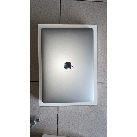 MacBook pro M1 2020 (8/256) GB  Warna Silver No Minus