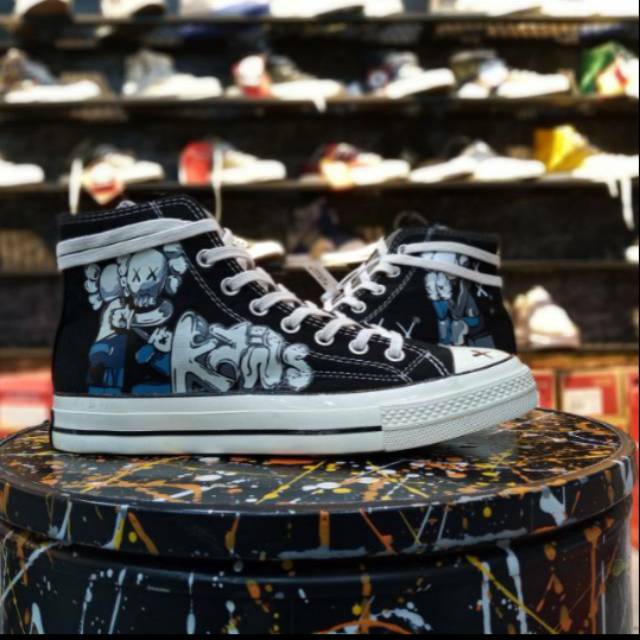 Converse x kaws