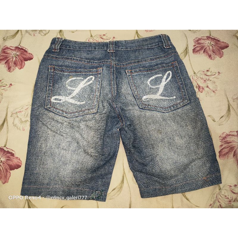 preloved t2000 celana pendek