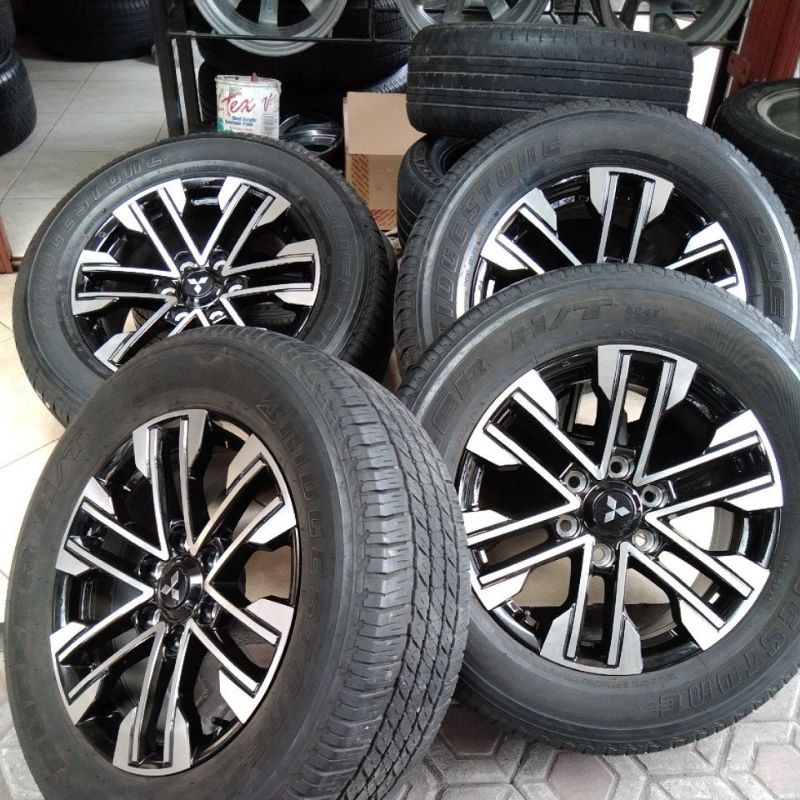 Velg pajero facelift R18