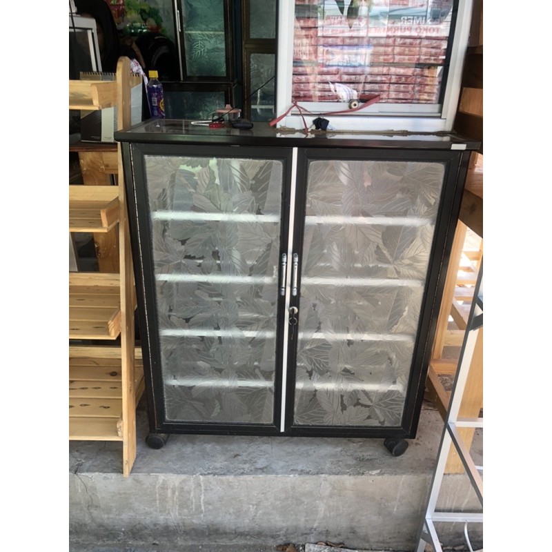 rak sepatu alumunium