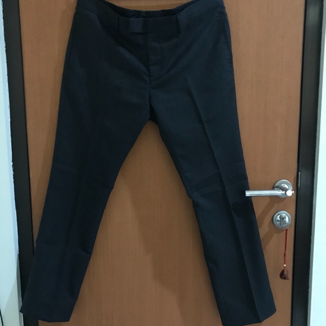 Preloved Celana The Executive Skinny Fit