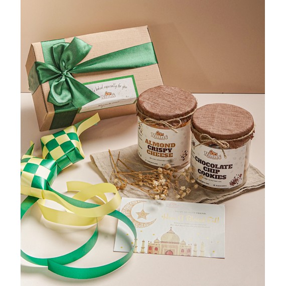 

HAMPERS IDUL ADHA - isi 2 toples | Crispy Mix Nuts & Almond Crispy Cheese