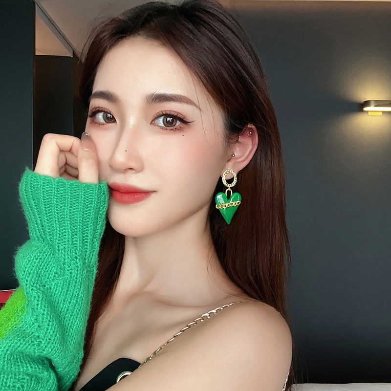 Anting Bentuk Hati Warna Hijau Untuk Aksesoris