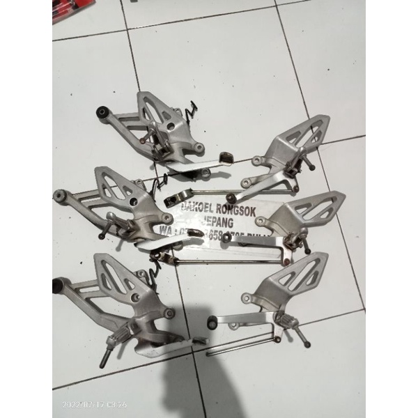 footstep depan r15 vva original step r15 vva atau r15 v3 ori