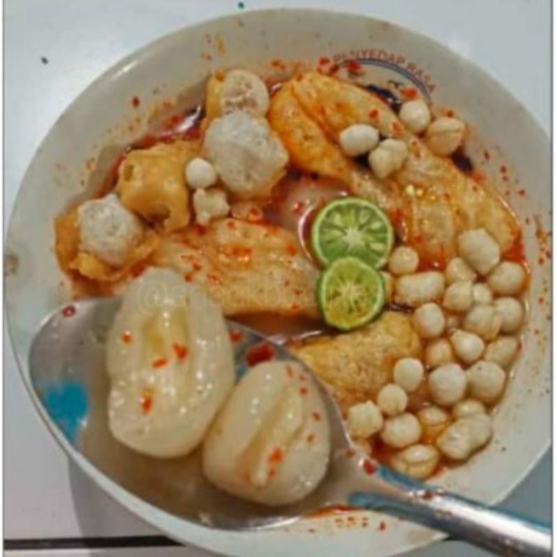 

BAKSO ACI SI TETEH ENAK MURAH DAN BIKIN NAGIH