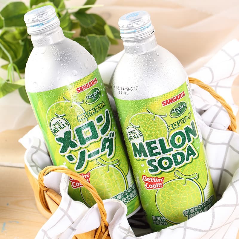 

Sangaria Ramune Bottle Melon 500 ml . soda jepang