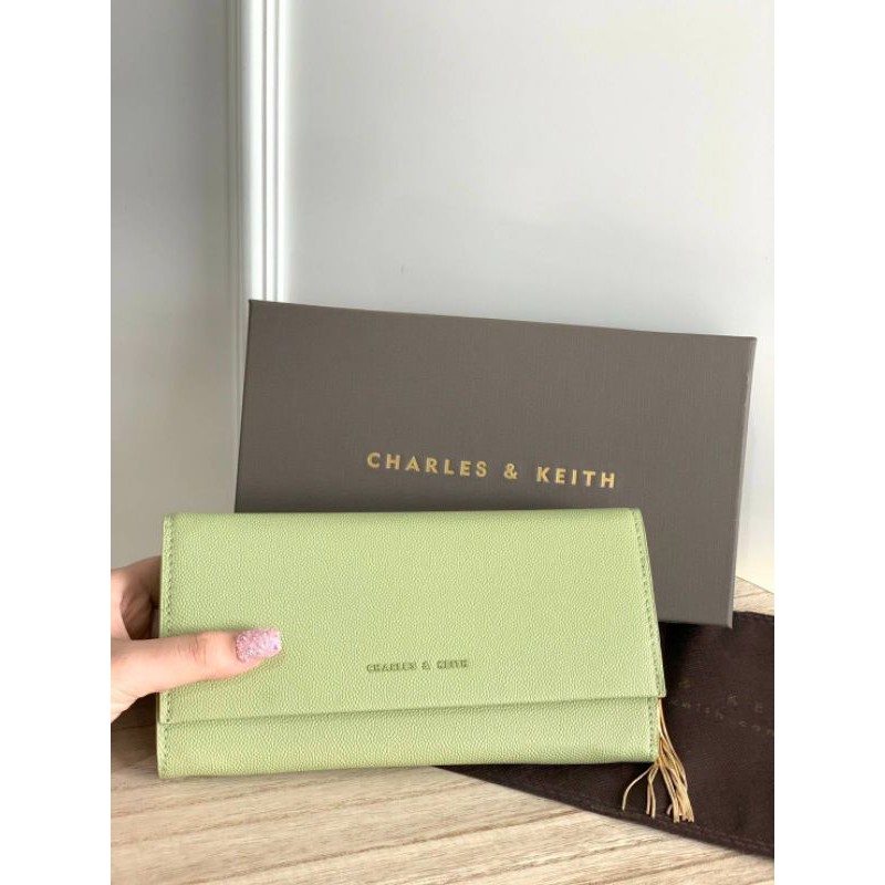 Charles n keith long wallet KDCK896