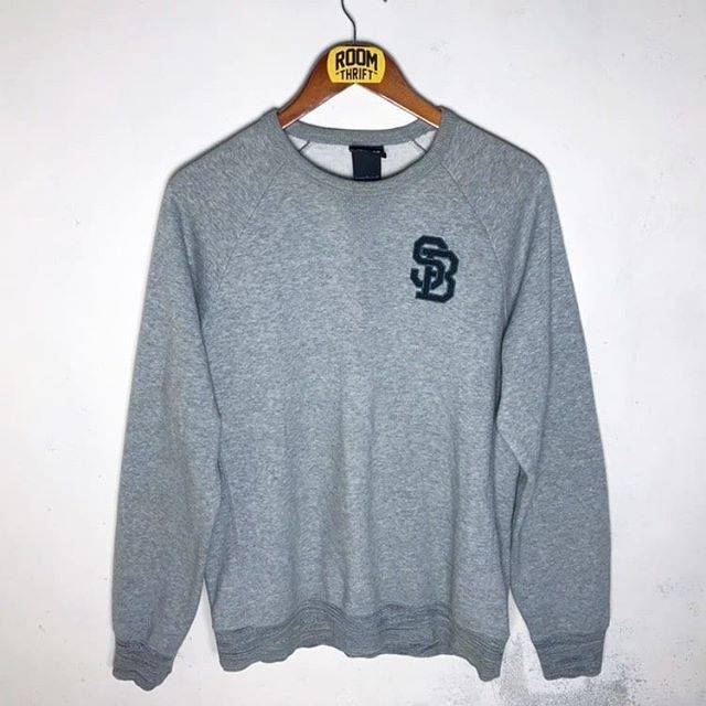 nike crewnecks