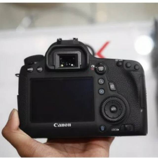 Second kamera canon eos 6D body only minus tombol