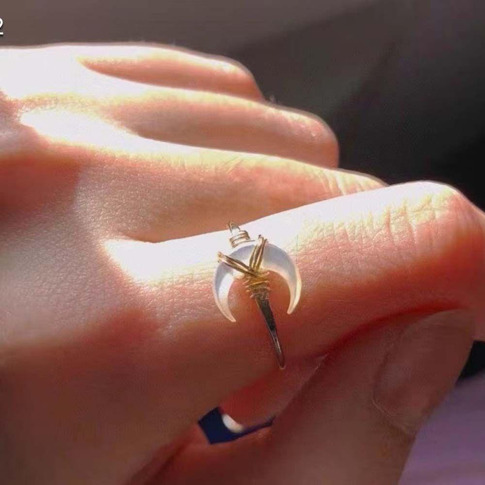 Mxbeauty Cincin Bulan Sabit Minimalis Vintage Hadiah Gadis Ultra-Halus Perhiasan Pernikahan Cincin Bulan Melengkung