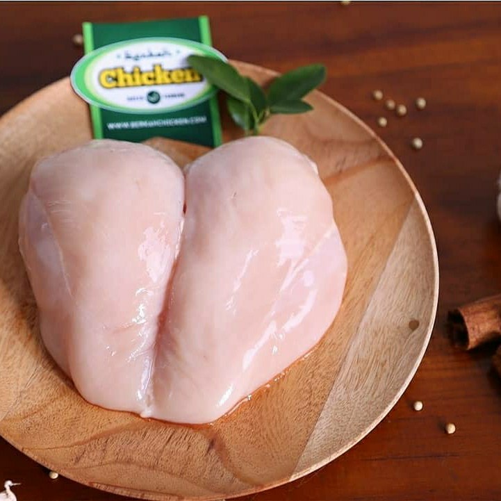 

Fillet Dada Ayam Organik Berkah Chicken - 900 gram