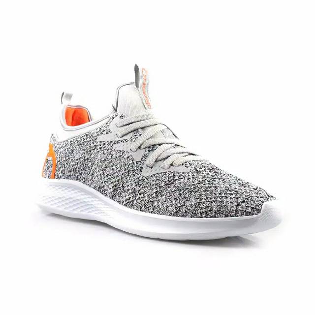 Ortuseight phyton running white