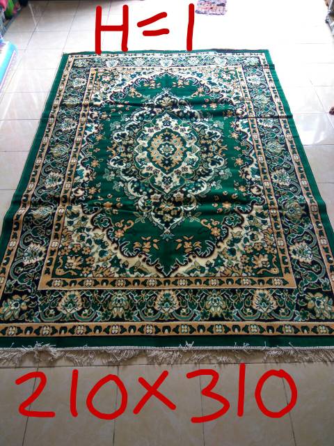 Karpet permadani motif kembang&quot; Hijau dan merah