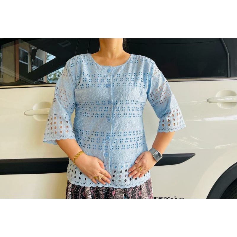 blouse katun bolong kancing