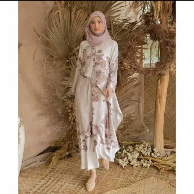 Maumere dress in blush by wearing klamby