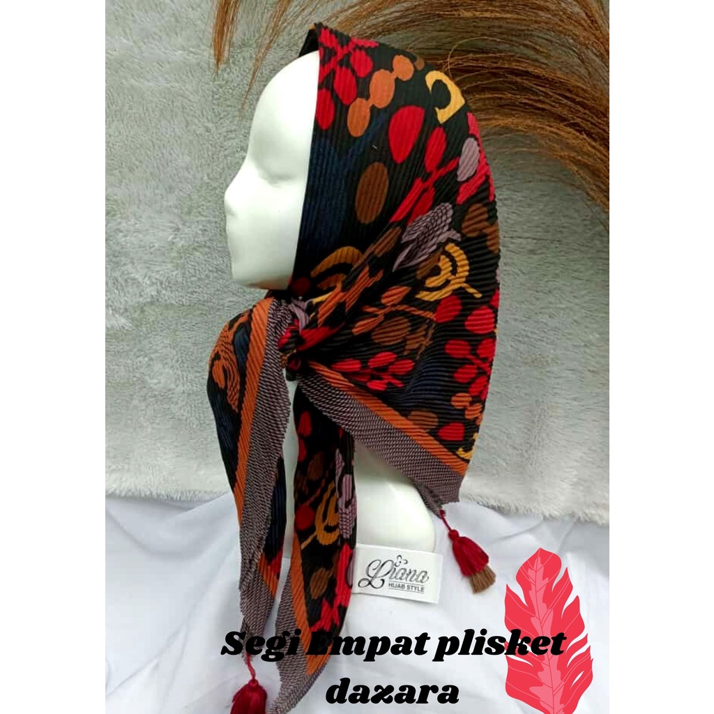 Segi empat plisket kincir bandul motif DAZARA