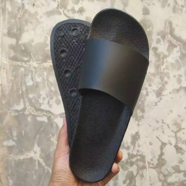 Sendal Pria Slide Kickers Urban Bahan Kulit Santai Nyaman Jalan NgemalL HangOut Kekinian Semi Formal