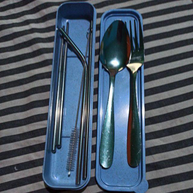 Sedotan Stainless & Set Alat Makan Garpu Sendok Sumpit