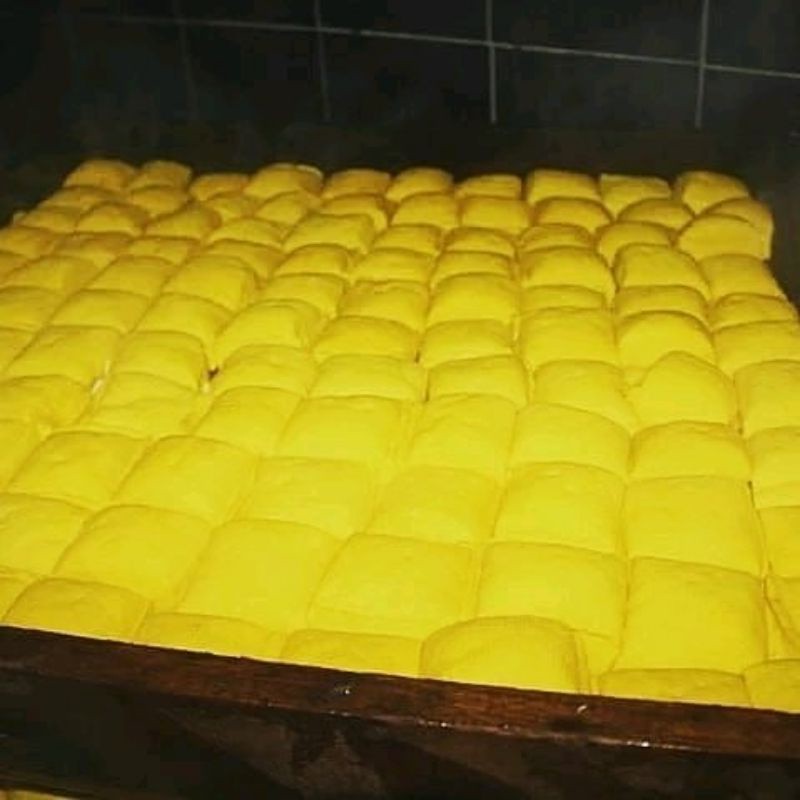

Tahu Susu Kuning Cibuntu Bandung per Bungkus Pack SAYUR PRAKTIS ONLINE