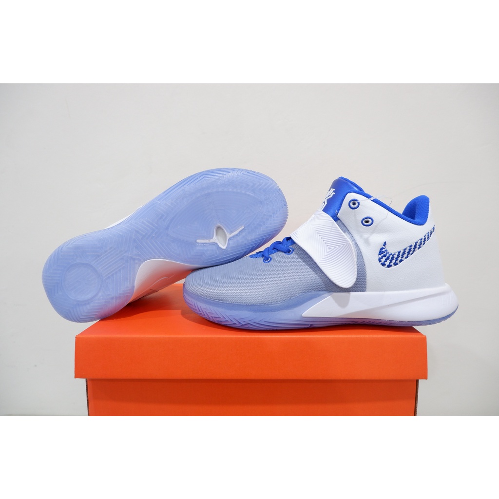 kyrie 3 flytrap black