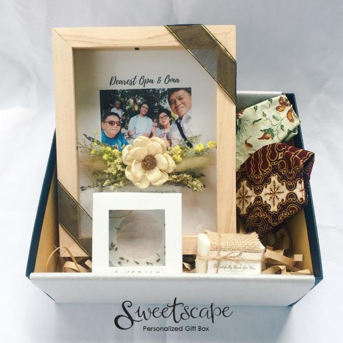 

GIFT BOX PACKAGE 48-PAKET HAMPERS 48-KADO ULTAH SDG46849E