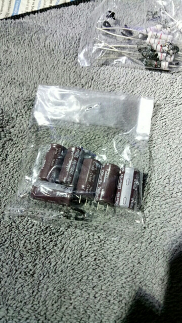 5 Pcs Elco 2200/16 2200uf/16 2.200/16v 2,200/16v 2,200uf/16 2,200uf/16v Isi 5