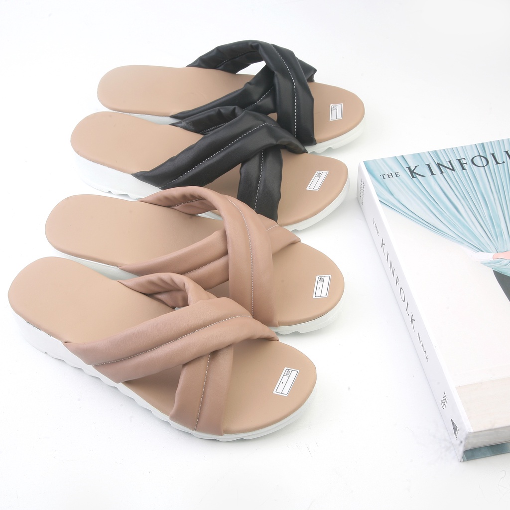 Lexy - PATRICIA Sandal Wanita Busa Silang Empuk Slop Casual