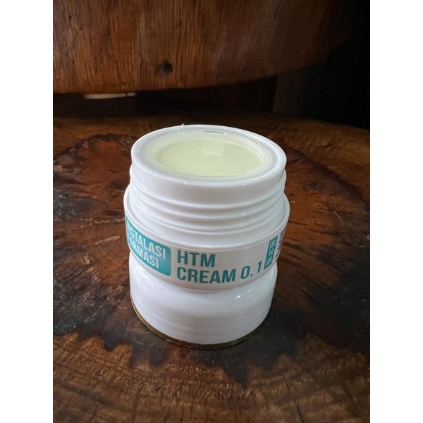 HTM CREAM TRET 0 .1/0.05/0,25