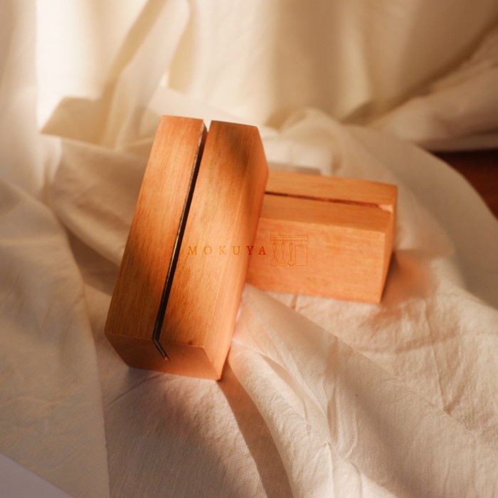 

Lucu Tatakan Kartu Nama. Tatakan Foto. Dudukan Kartu Nama. Wood Card Holder Terlaris