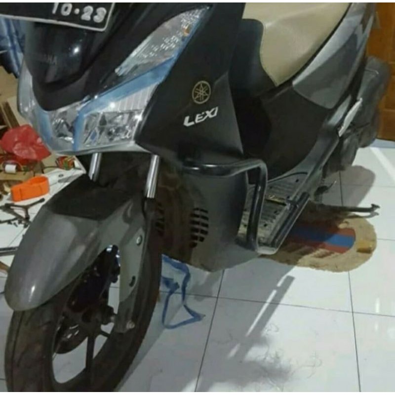 Crashbar Lexi Tubular Lexi Dudukan Lampu Lexi