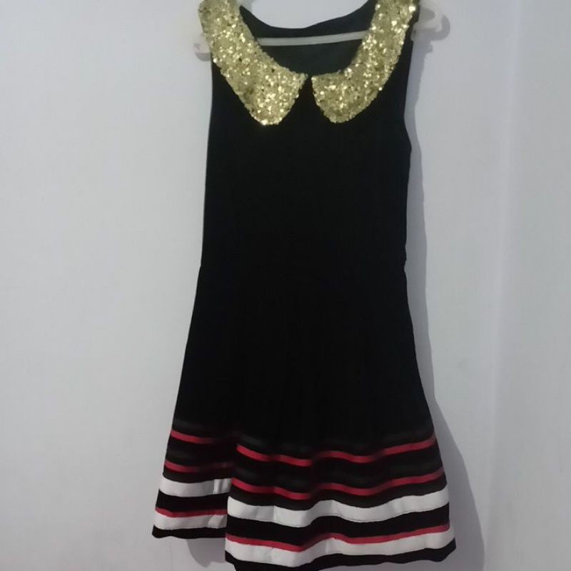 dress pendek bludru