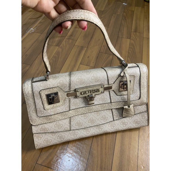 guess top Handle vgc