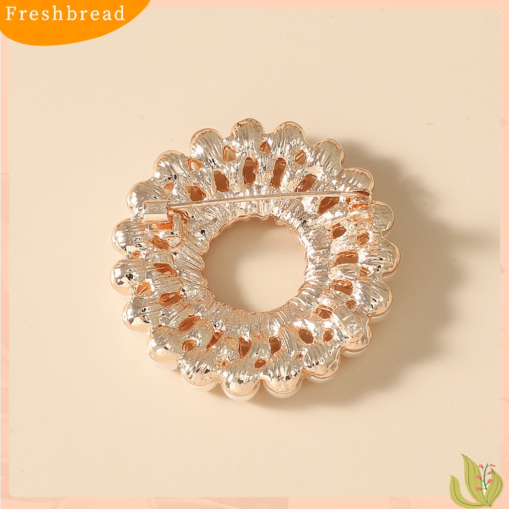 Terlaris Women Round Faux Pearl Rhinestone Decor Brooch Pin Corsage Fashion Accessory