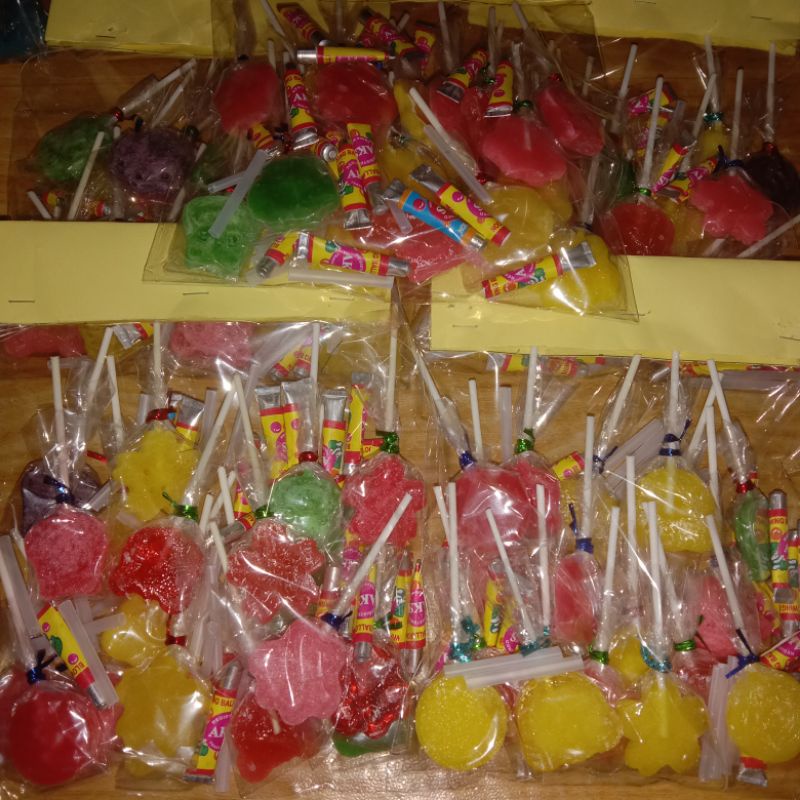 

permen lolipop karakter berhadiah balon tiup